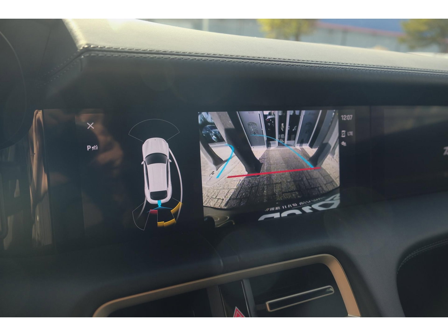 Porsche Taycan Cross Turismo 4 476pk 93 kWh Panoramadak Performance plus Bose Passenger display 21" LMV NLauto Matrix led Warmtepomp