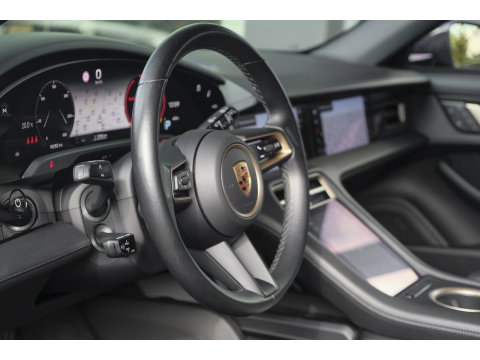 Porsche Taycan Cross Turismo 4 476pk 93 kWh Panoramadak Performance plus Bose Passenger display 21" LMV NLauto Matrix led Warmtepomp