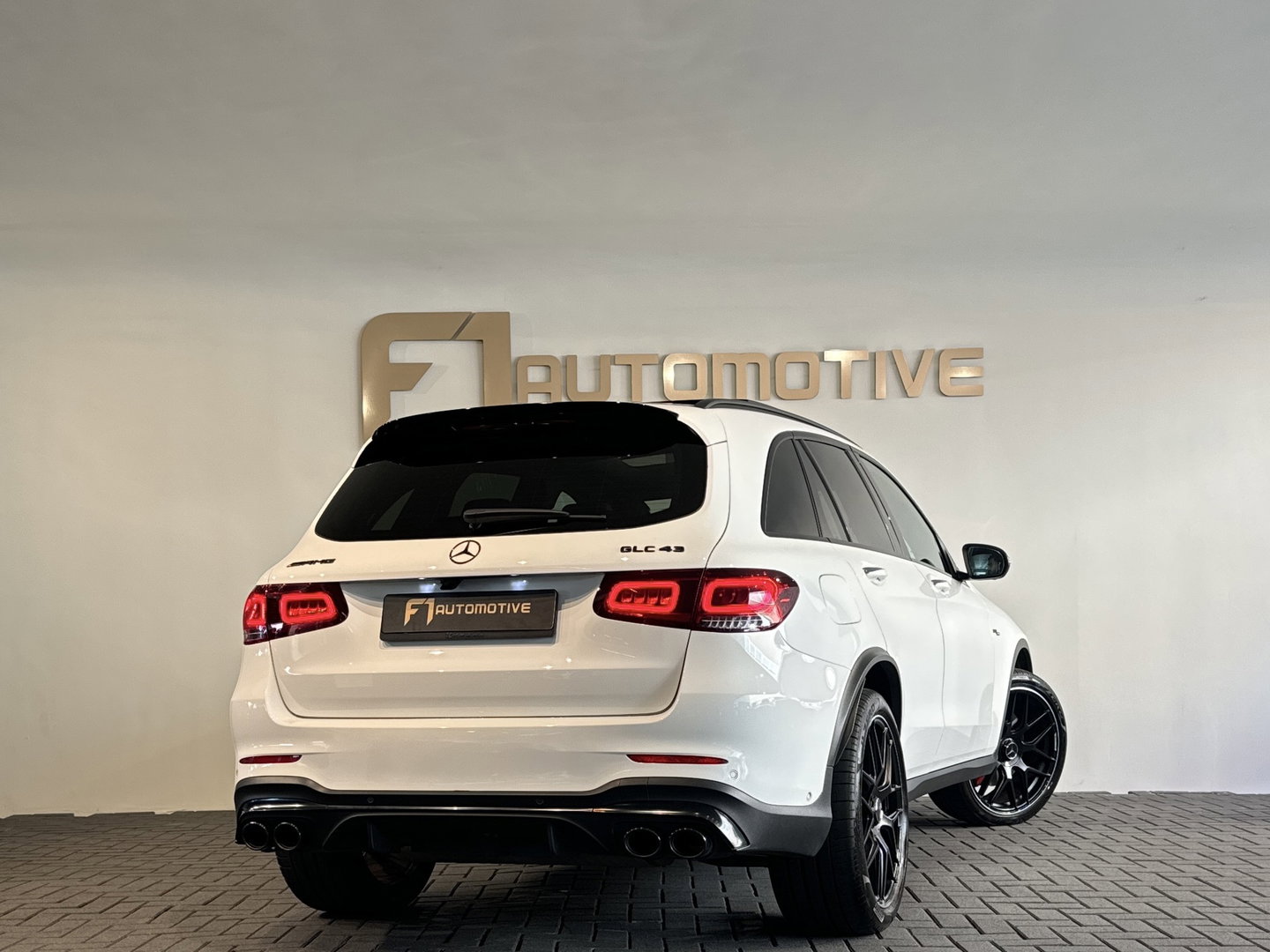 Mercedes-Benz GLC AMG 43 4M Premium+ Pano|HuD|Burmester
