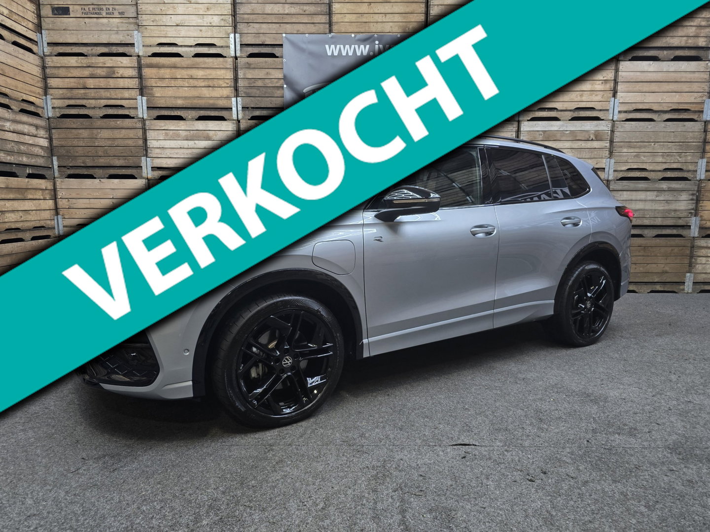 Volkswagen Tiguan 1.5 eHybrid R-Line Edition Pano Leder IQ HUD Trekhaak Blackstyle 20" LM