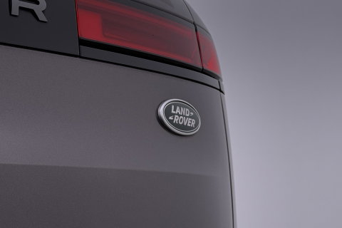 Land Rover Range Rover Sport 3.0 P510e First Edition | Luchtvering | Trekhaak | Panoramadak | Koelkast | Meridian