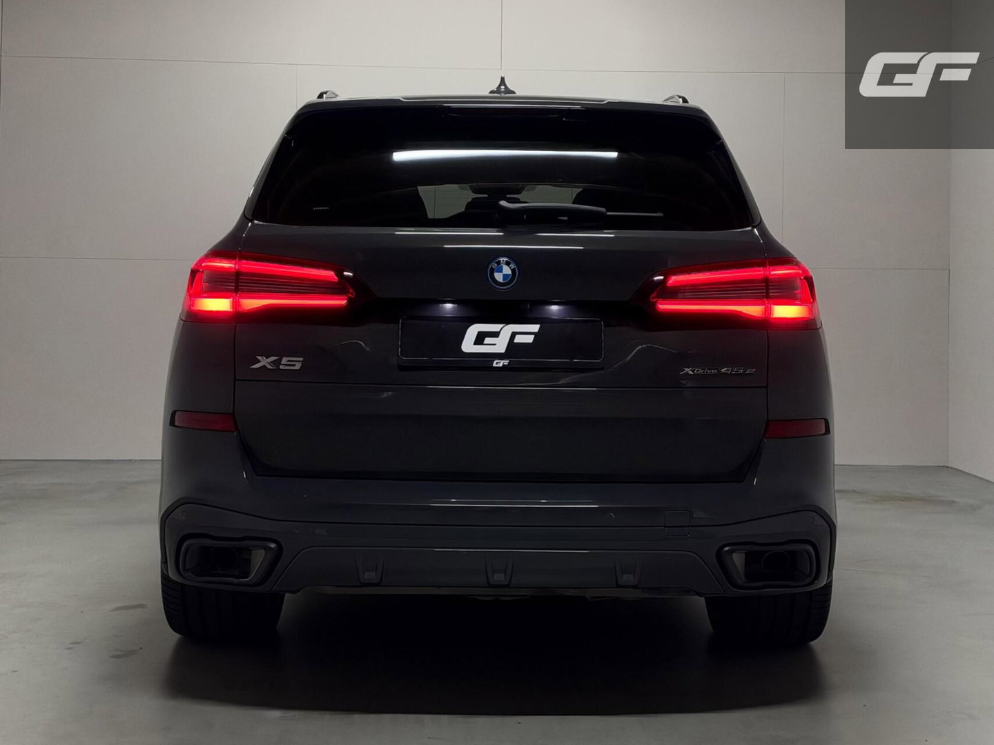 BMW X5 xDrive45e M-Sport Individual Dravitgrau Pano Laser 360º HUD Trekh.