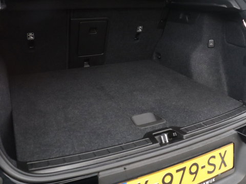 Volvo XC40 1.5 T5 Recharge Business Pro | SOH 84,5 | 360 Camera | Stoelverwarming | LED | Apple Carplay |