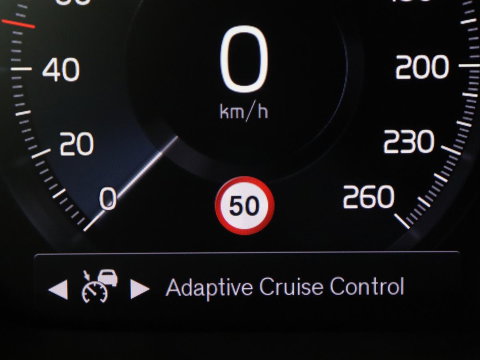 Volvo XC40 1.5 T5 Recharge Business Pro | SOH 84,5 | 360 Camera | Stoelverwarming | LED | Apple Carplay |