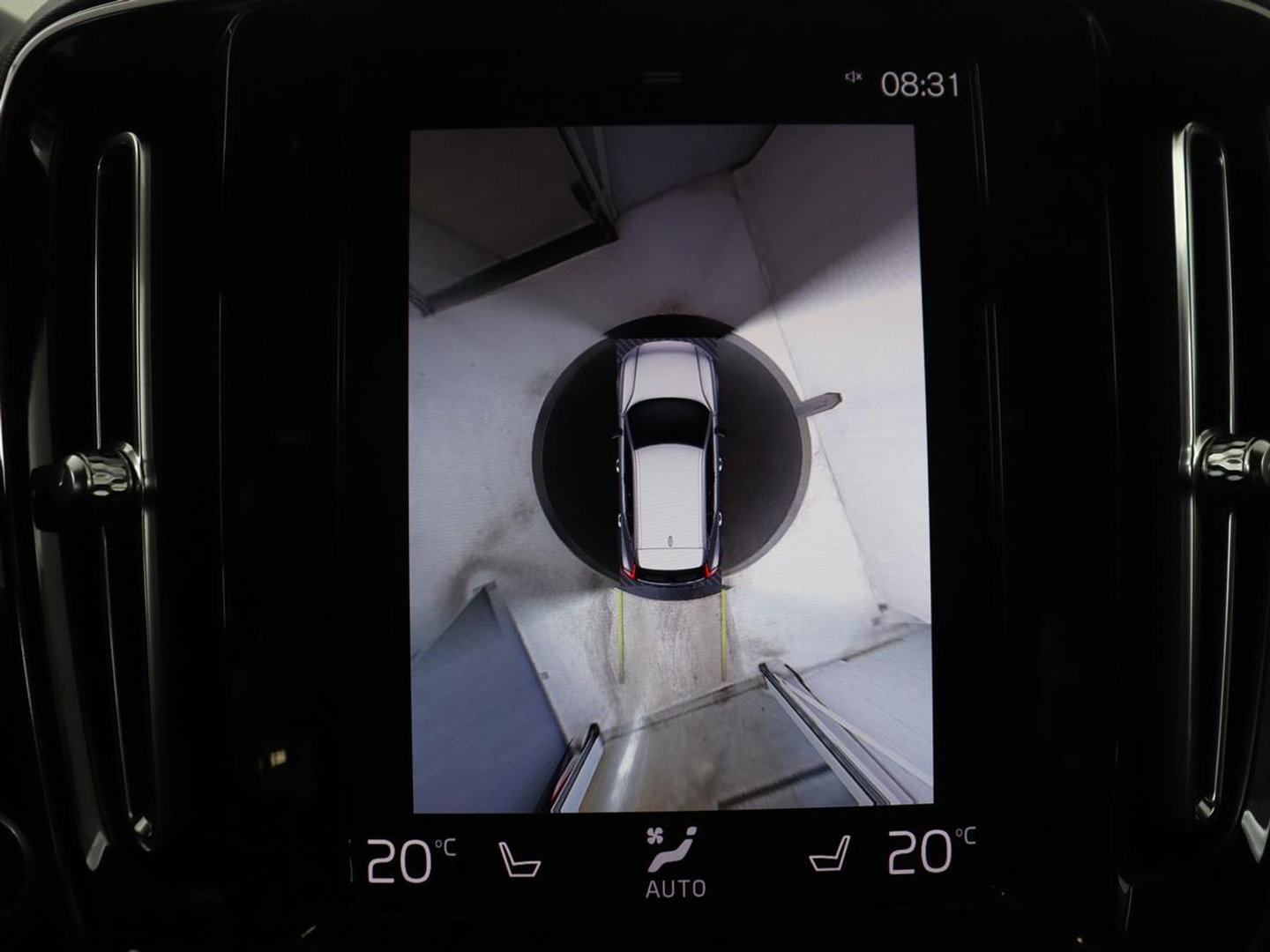 Volvo XC40 1.5 T5 Recharge Business Pro | SOH 84,5 | 360 Camera | Stoelverwarming | LED | Apple Carplay |