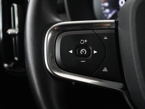Volvo XC40 1.5 T5 Recharge Business Pro | SOH 84,5 | 360 Camera | Stoelverwarming | LED | Apple Carplay |