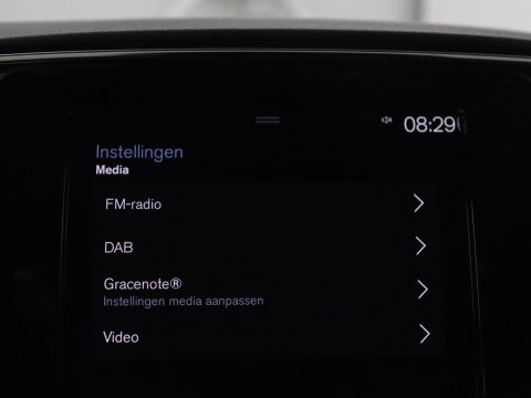 Volvo XC40 1.5 T5 Recharge Business Pro | SOH 84,5 | 360 Camera | Stoelverwarming | LED | Apple Carplay |