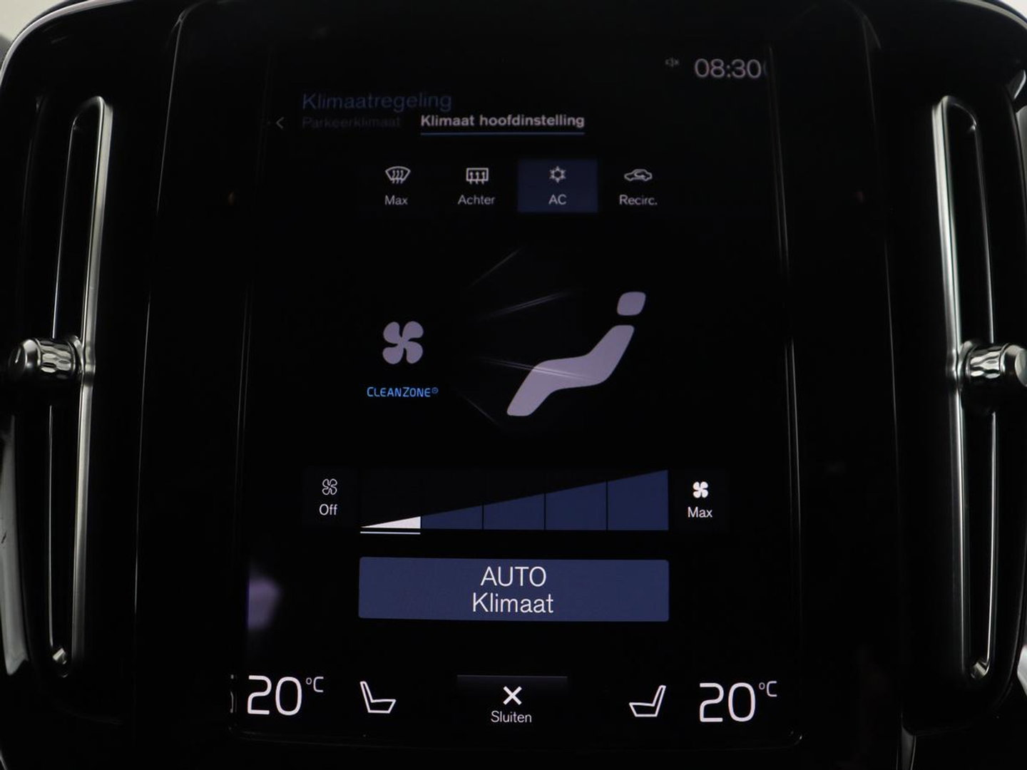 Volvo XC40 1.5 T5 Recharge Business Pro | SOH 84,5 | 360 Camera | Stoelverwarming | LED | Apple Carplay |