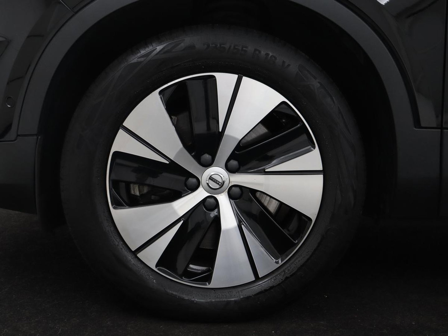 Volvo XC40 1.5 T5 Recharge Business Pro | SOH 84,5 | 360 Camera | Stoelverwarming | LED | Apple Carplay |