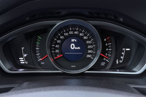 Volvo V40 2.0 T4 AWD Momentum | Trekhaak | Navigatie | Stoelverwarming | Camera