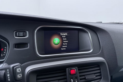 Volvo V40 2.0 T4 AWD Momentum | Trekhaak | Navigatie | Stoelverwarming | Camera