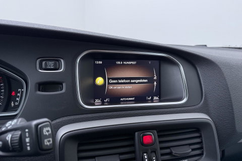 Volvo V40 2.0 T4 AWD Momentum | Trekhaak | Navigatie | Stoelverwarming | Camera