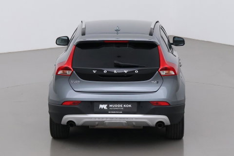 Volvo V40 2.0 T4 AWD Momentum | Trekhaak | Navigatie | Stoelverwarming | Camera