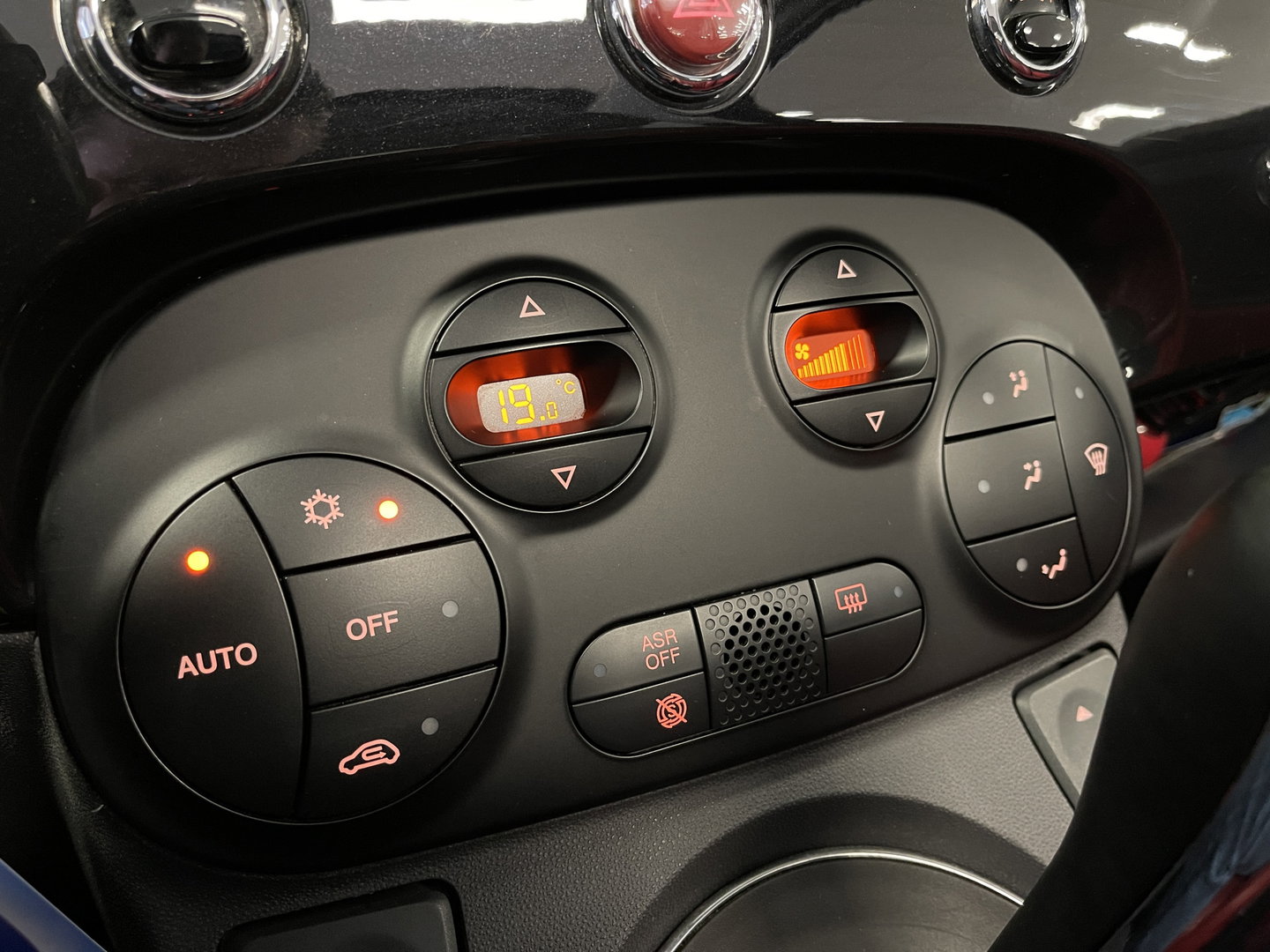 Fiat 500C 0.9 TwinAir Lounge | Cabriolet | Airconditioning | Isofix | Reservewiel | Origineel Nederlands |