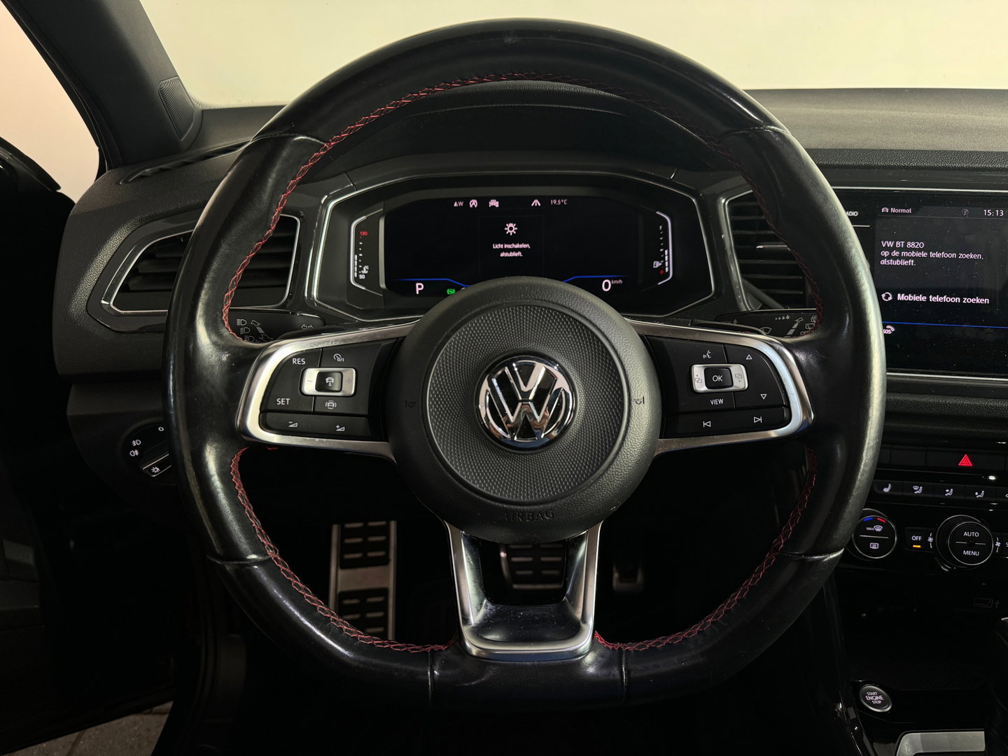 Volkswagen T-Roc 1.5 TSI Sport Pano|Keyless|Camera|Sfeer|ACC