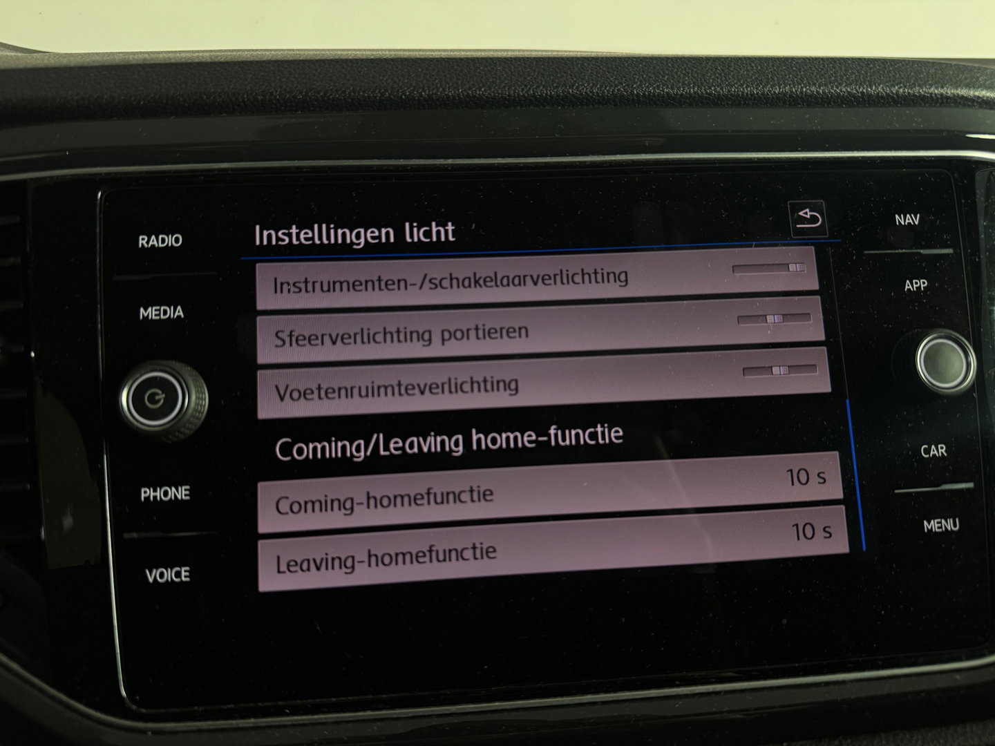 Volkswagen T-Roc 1.5 TSI Sport Pano|Keyless|Camera|Sfeer|ACC