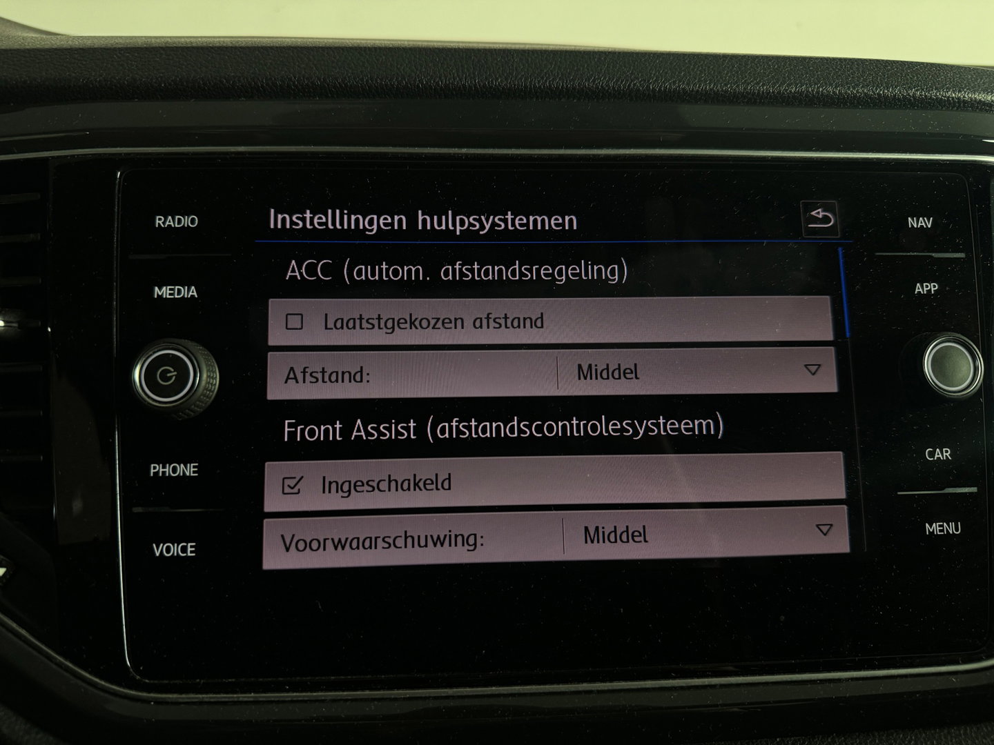 Volkswagen T-Roc 1.5 TSI Sport Pano|Keyless|Camera|Sfeer|ACC