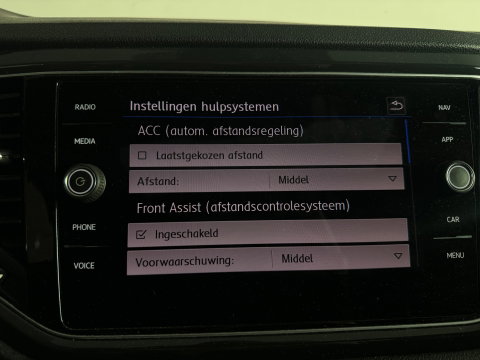 Volkswagen T-Roc 1.5 TSI Sport Pano|Keyless|Camera|Sfeer|ACC