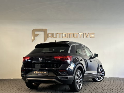 Volkswagen T-Roc 1.5 TSI Sport Pano|Keyless|Camera|Sfeer|ACC