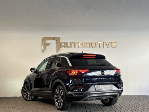 Volkswagen T-Roc 1.5 TSI Sport Pano|Keyless|Camera|Sfeer|ACC