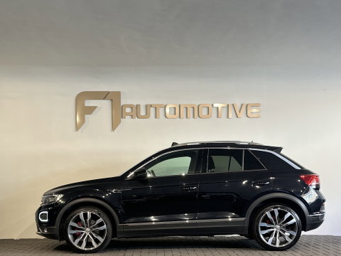 Volkswagen T-Roc 1.5 TSI Sport Pano|Keyless|Camera|Sfeer|ACC