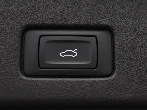 Audi Q4 e-tron 45 quattro Advanced edition 77 kWh | SOH 94,8% | Apple Carplay | Navigatie | Parkeerhulp | LED |