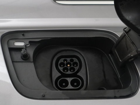 Audi Q4 e-tron 45 quattro Advanced edition 77 kWh | SOH 94,8% | Apple Carplay | Navigatie | Parkeerhulp | LED |