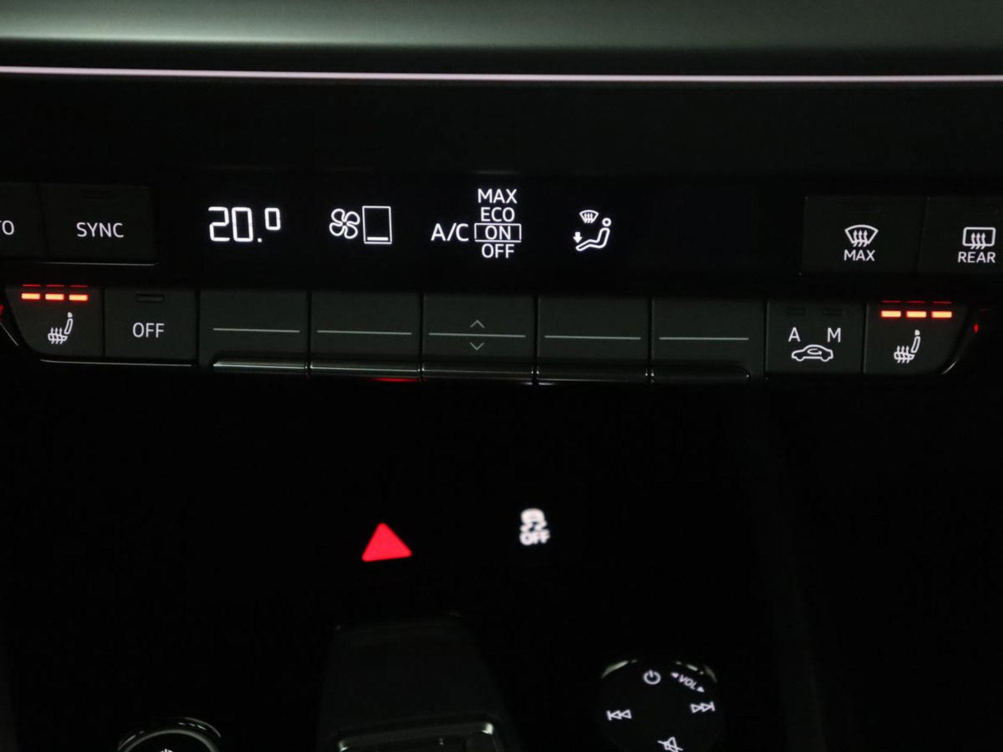 Audi Q4 e-tron 45 quattro Advanced edition 77 kWh | SOH 94,8% | Apple Carplay | Navigatie | Parkeerhulp | LED |