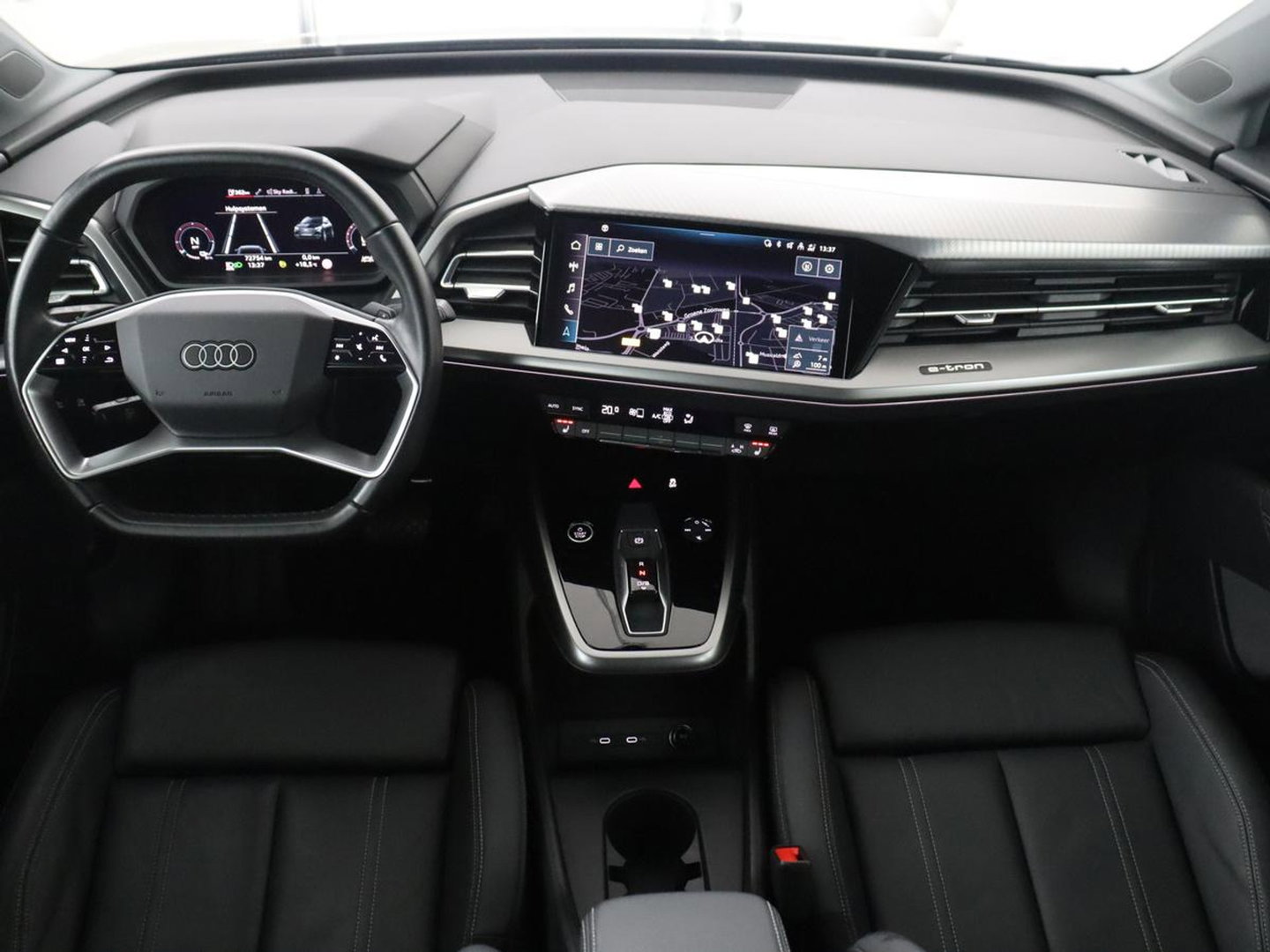 Audi Q4 e-tron 45 quattro Advanced edition 77 kWh | SOH 94,8% | Apple Carplay | Navigatie | Parkeerhulp | LED |
