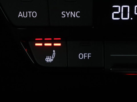 Audi Q4 e-tron 45 quattro Advanced edition 77 kWh | SOH 94,8% | Apple Carplay | Navigatie | Parkeerhulp | LED |