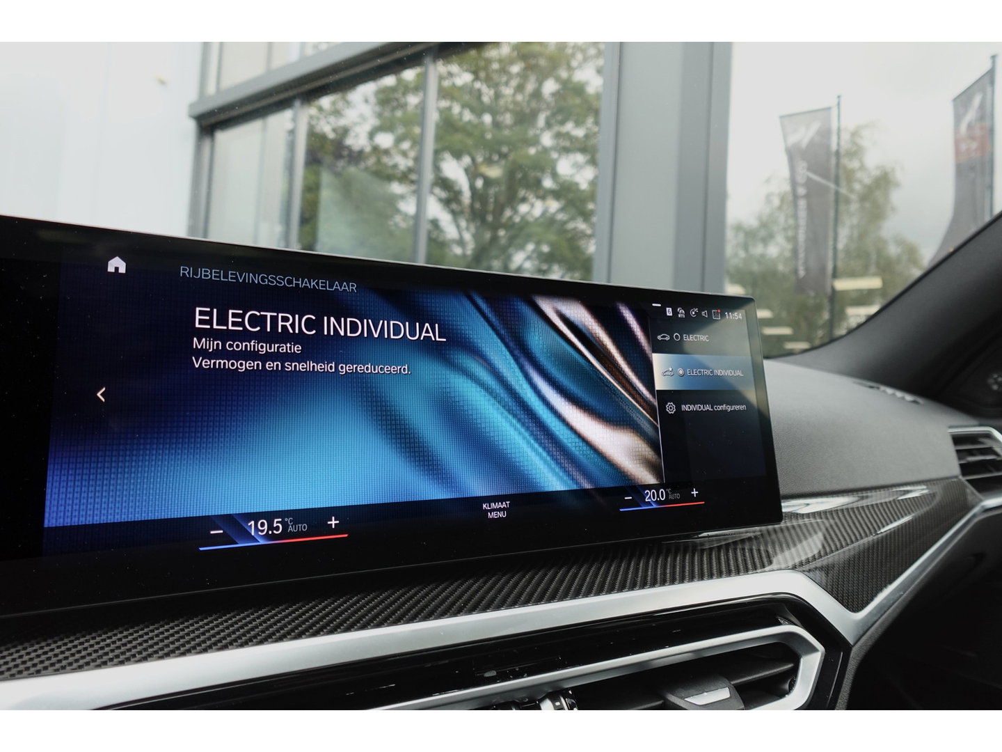 BMW 3 Serie Touring 330e xDrive M SPORT PANO 360 CAM VOL