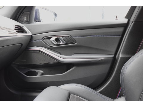 BMW 3 Serie Touring 330e xDrive M SPORT PANO 360 CAM VOL