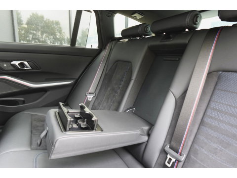 BMW 3 Serie Touring 330e xDrive M SPORT PANO 360 CAM VOL