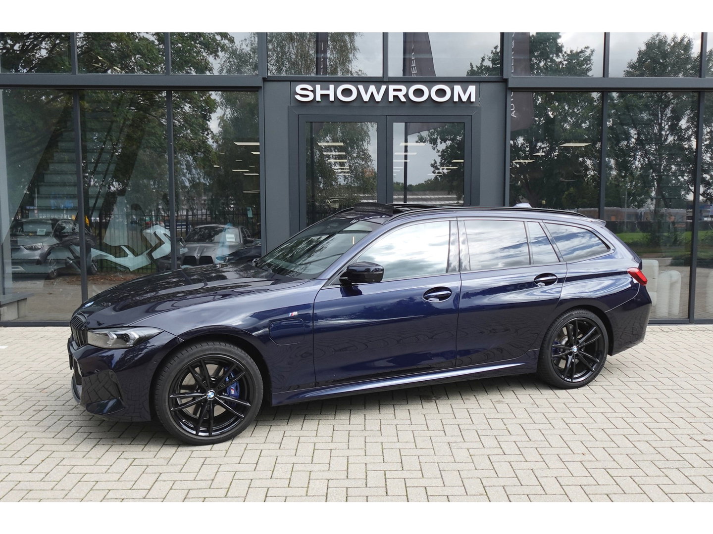 BMW 3 Serie Touring 330e xDrive M SPORT PANO 360 CAM VOL