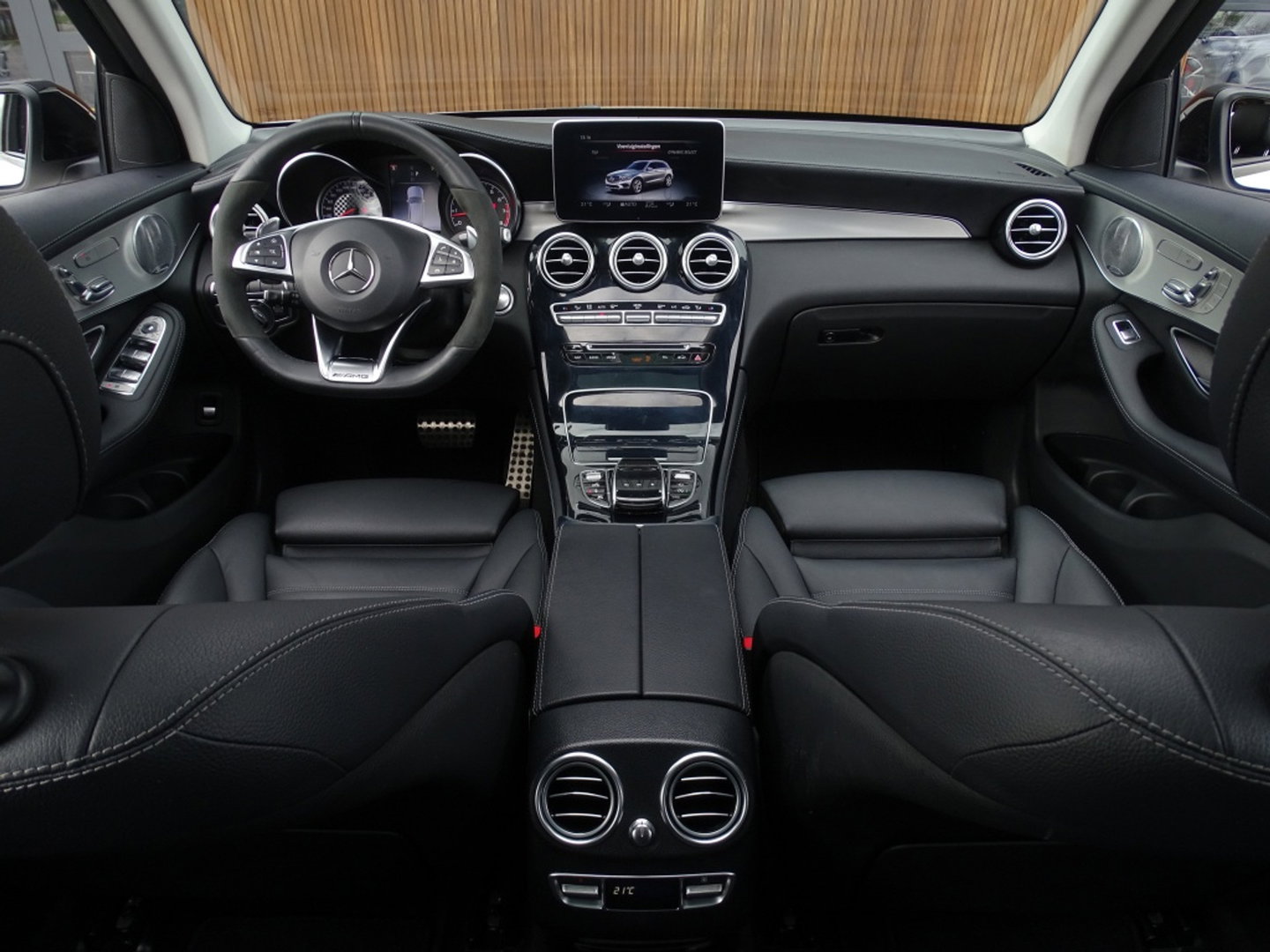 Mercedes-Benz GLC 43 AMG 368PK 4-Matic / pano / Burmester / LED