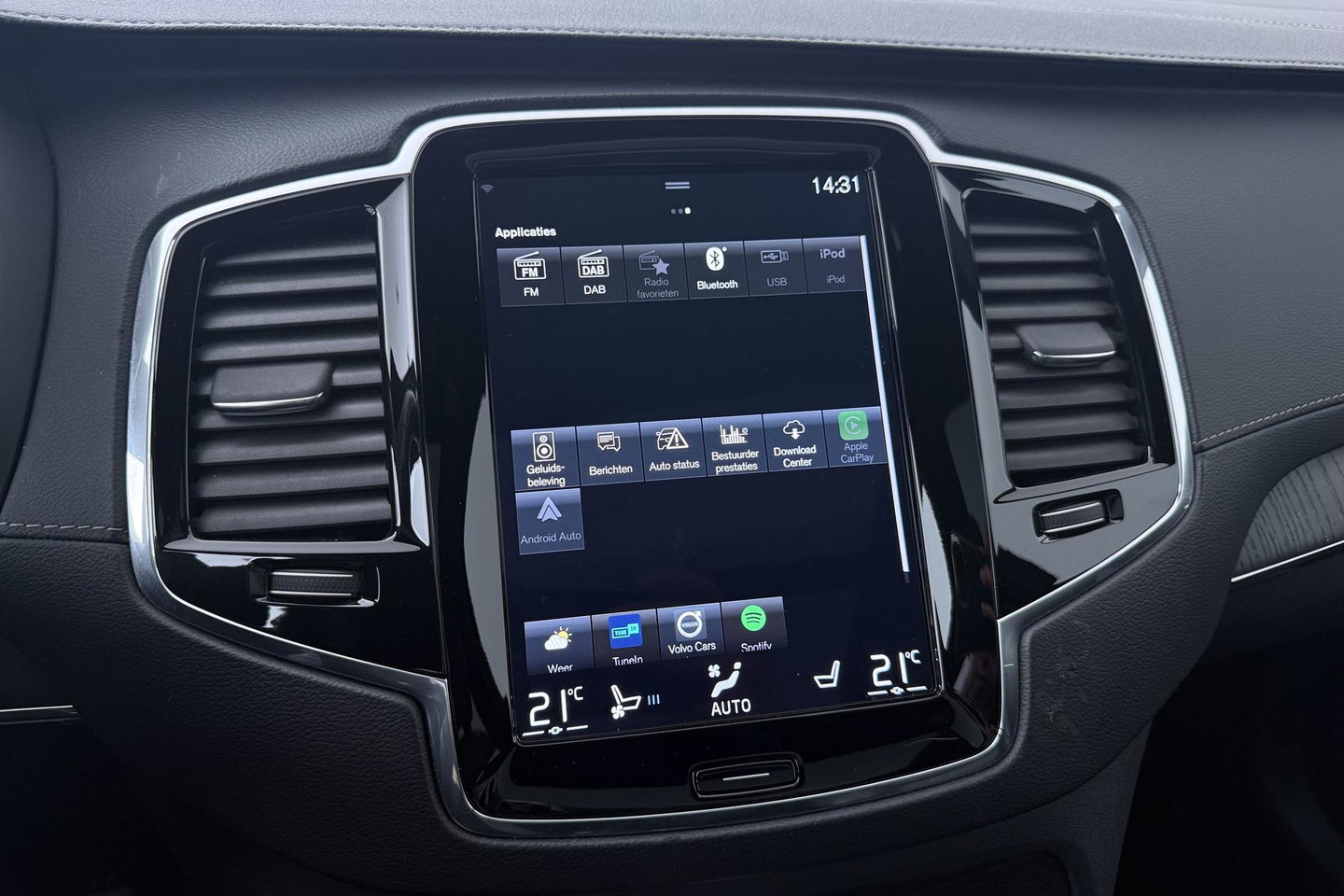 Volvo XC90 2.0 T8 Twin Engine Inscription | Bowers&Wilkins | Luchtvering | Panoramadak | 360° Camera | Massage+Ventilatie | BLIS | Stoel+Stuurverwarming | ACC