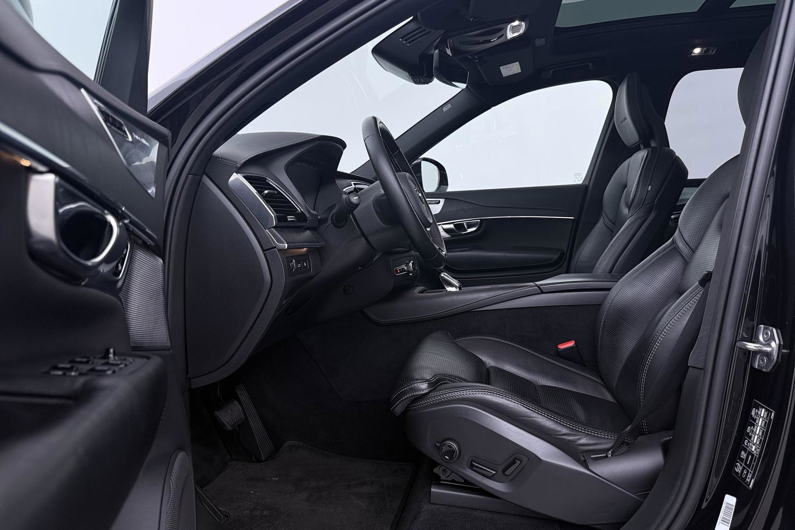 Volvo XC90 2.0 T8 Twin Engine Inscription | Bowers&Wilkins | Luchtvering | Panoramadak | 360° Camera | Massage+Ventilatie | BLIS | Stoel+Stuurverwarming | ACC