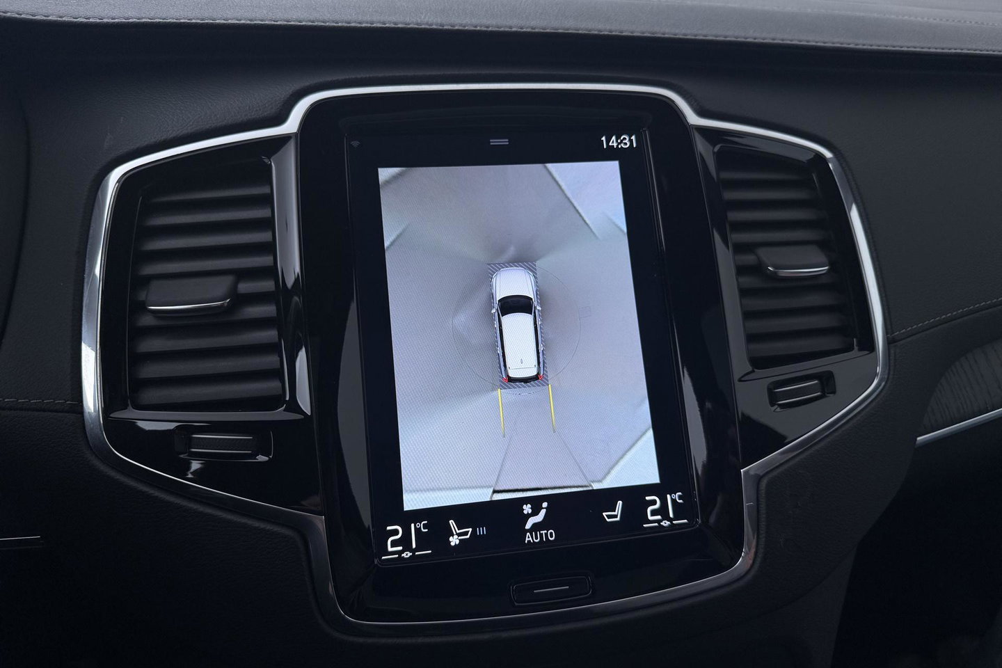 Volvo XC90 2.0 T8 Twin Engine Inscription | Bowers&Wilkins | Luchtvering | Panoramadak | 360° Camera | Massage+Ventilatie | BLIS | Stoel+Stuurverwarming | ACC