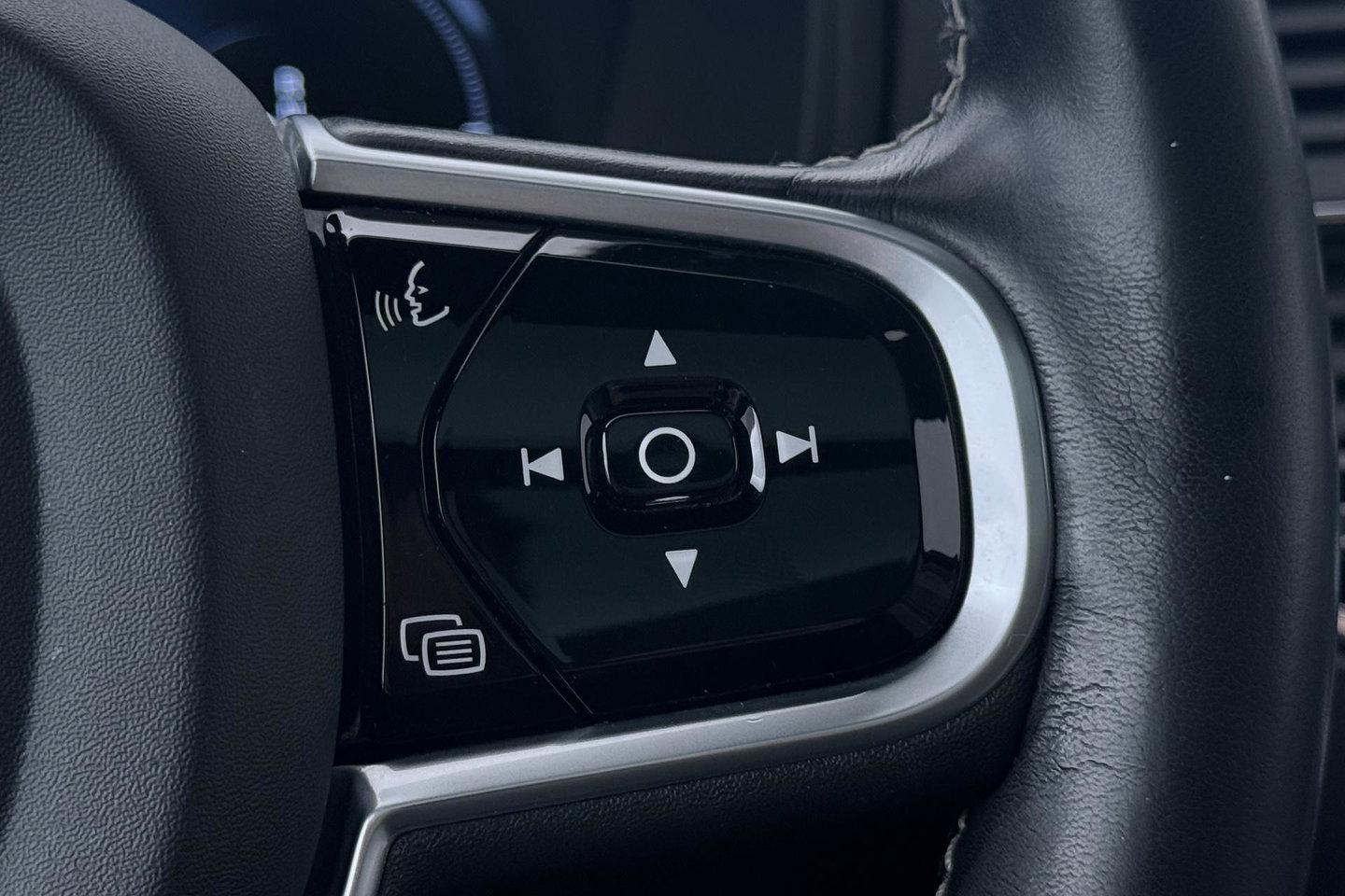 Volvo XC90 2.0 T8 Twin Engine Inscription | Bowers&Wilkins | Luchtvering | Panoramadak | 360° Camera | Massage+Ventilatie | BLIS | Stoel+Stuurverwarming | ACC