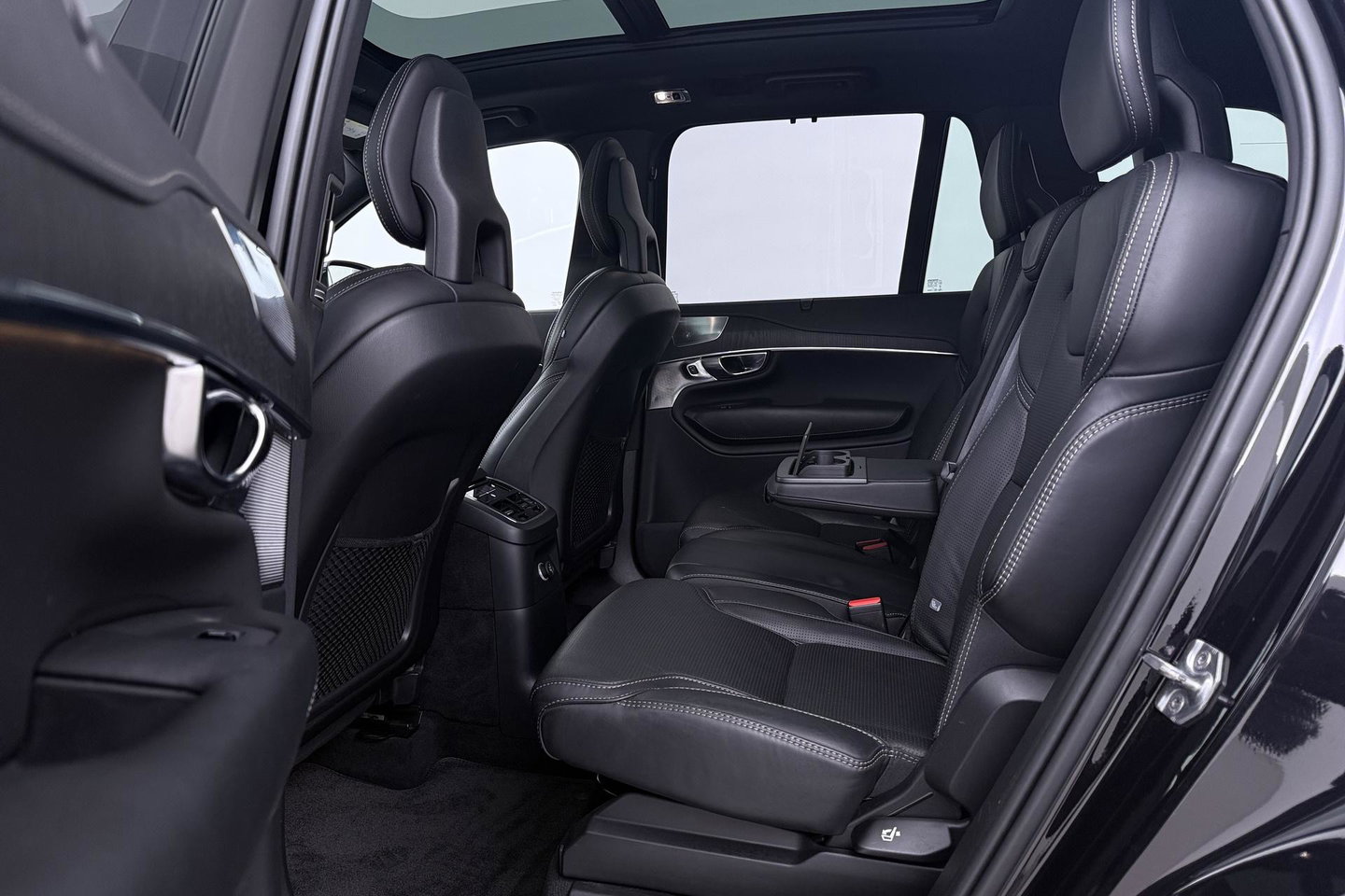 Volvo XC90 2.0 T8 Twin Engine Inscription | Bowers&Wilkins | Luchtvering | Panoramadak | 360° Camera | Massage+Ventilatie | BLIS | Stoel+Stuurverwarming | ACC