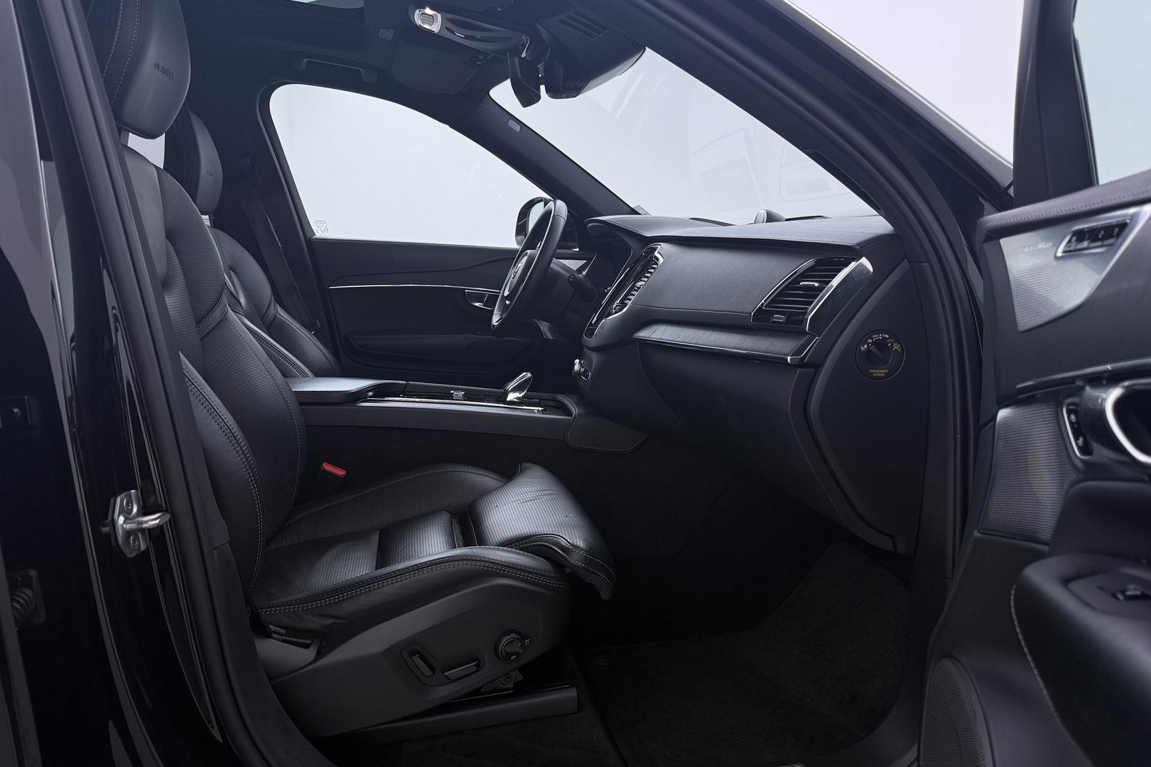 Volvo XC90 2.0 T8 Twin Engine Inscription | Bowers&Wilkins | Luchtvering | Panoramadak | 360° Camera | Massage+Ventilatie | BLIS | Stoel+Stuurverwarming | ACC