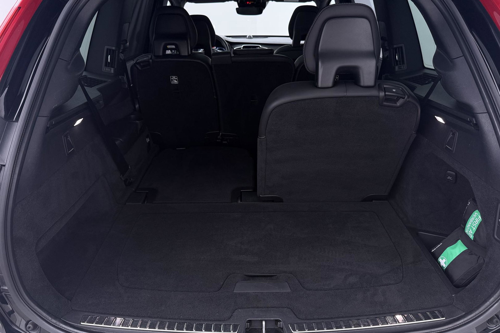 Volvo XC90 2.0 T8 Twin Engine Inscription | Bowers&Wilkins | Luchtvering | Panoramadak | 360° Camera | Massage+Ventilatie | BLIS | Stoel+Stuurverwarming | ACC
