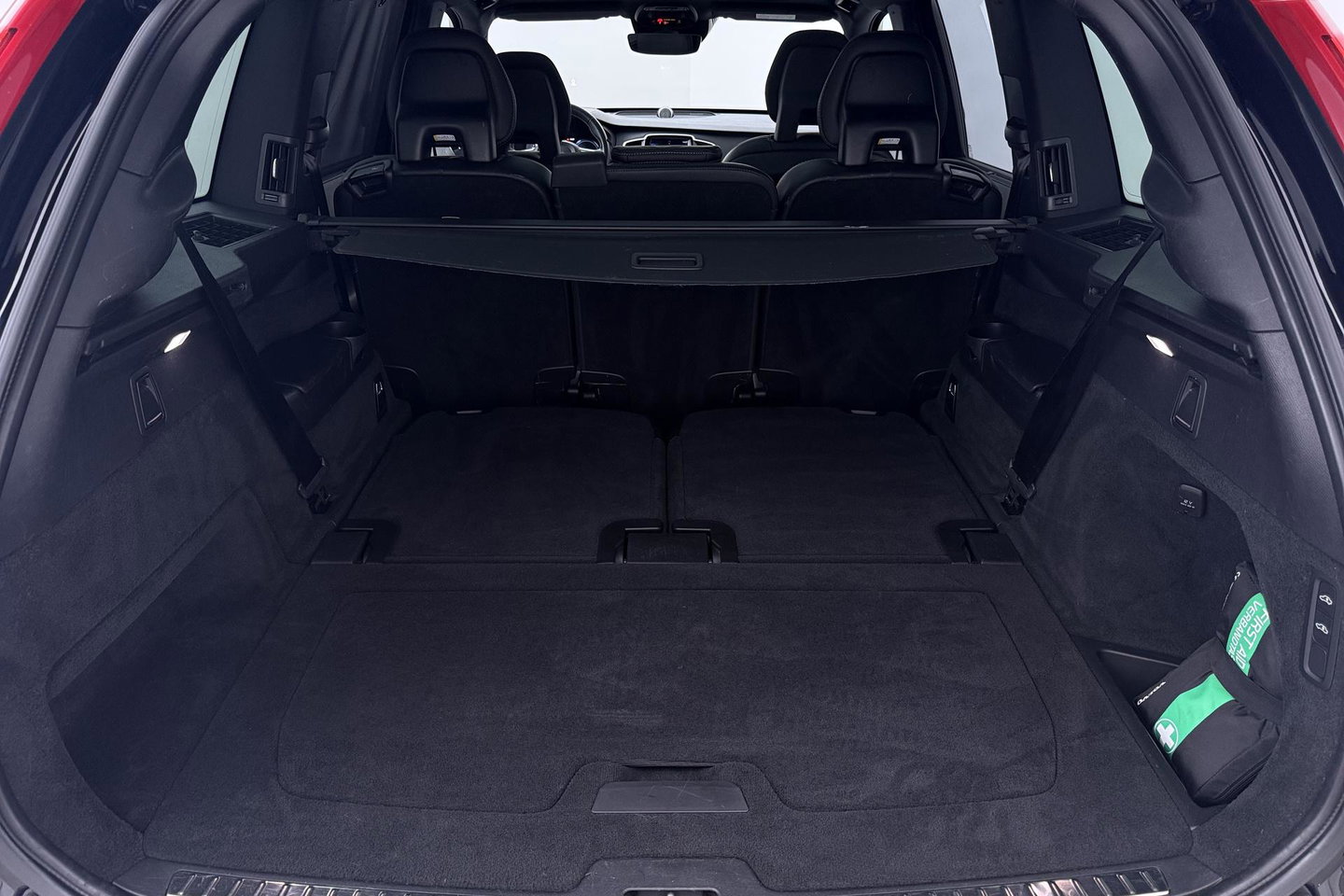 Volvo XC90 2.0 T8 Twin Engine Inscription | Bowers&Wilkins | Luchtvering | Panoramadak | 360° Camera | Massage+Ventilatie | BLIS | Stoel+Stuurverwarming | ACC