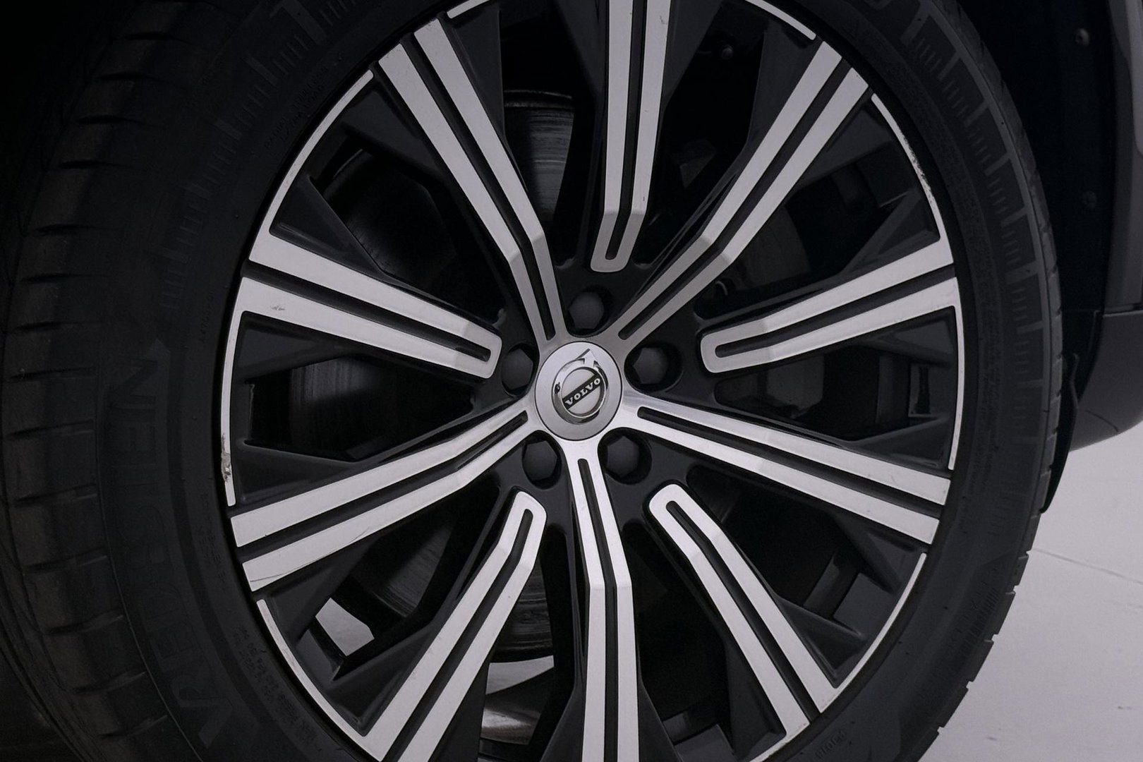 Volvo XC90 2.0 T8 Twin Engine Inscription | Bowers&Wilkins | Luchtvering | Panoramadak | 360° Camera | Massage+Ventilatie | BLIS | Stoel+Stuurverwarming | ACC