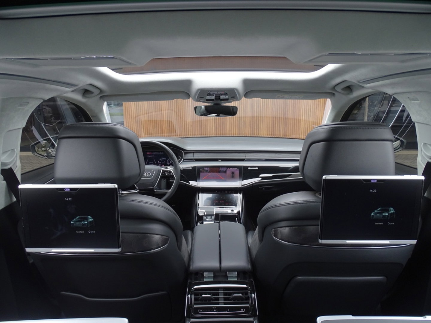 Audi A8 60 TFSi e Lang 449PK S line / B&O / TV's / alcantara / softclose / massage / 360°