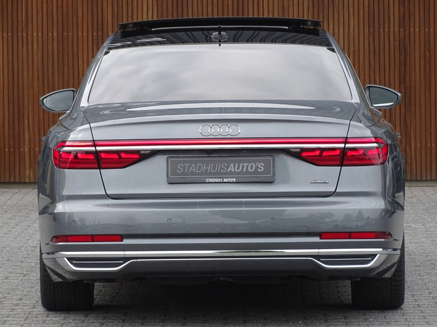 Audi A8 60 TFSi e Lang 449PK S line / B&O / TV's / alcantara / softclose / massage / 360°