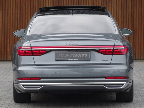 Audi A8 60 TFSi e Lang 449PK S line / B&O / TV's / alcantara / softclose / massage / 360°