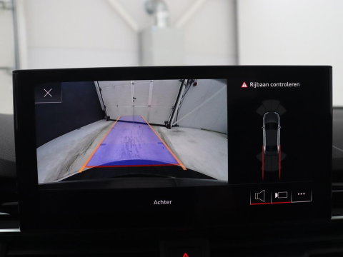 Audi A4 Limousine 35 TFSI S edition Competition | Cruise Controle | Apple Carplay | Navigatie | Sportstoelen | Spiegelpakket | Digitaal dashboard