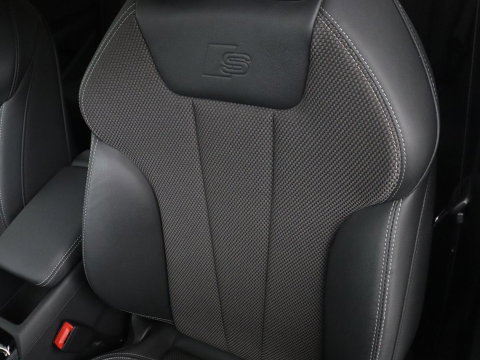 Audi A4 Limousine 35 TFSI S edition Competition | Cruise Controle | Apple Carplay | Navigatie | Sportstoelen | Spiegelpakket | Digitaal dashboard