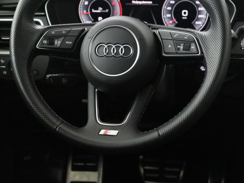 Audi A4 Limousine 35 TFSI S edition Competition | Cruise Controle | Apple Carplay | Navigatie | Sportstoelen | Spiegelpakket | Digitaal dashboard